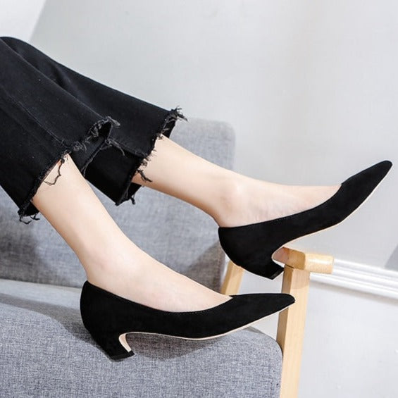 Yve D. - Sable Classic Kitten Heel Pumps 40mm